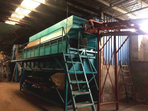 5萬(wàn)噸秸稈(蘑菇渣)基質(zhì)(育苗土)