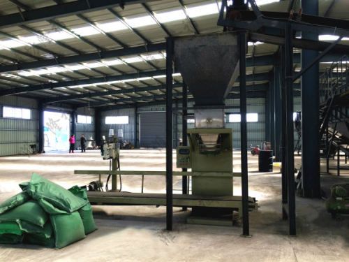 3萬(wàn)噸豬糞有機(jī)肥